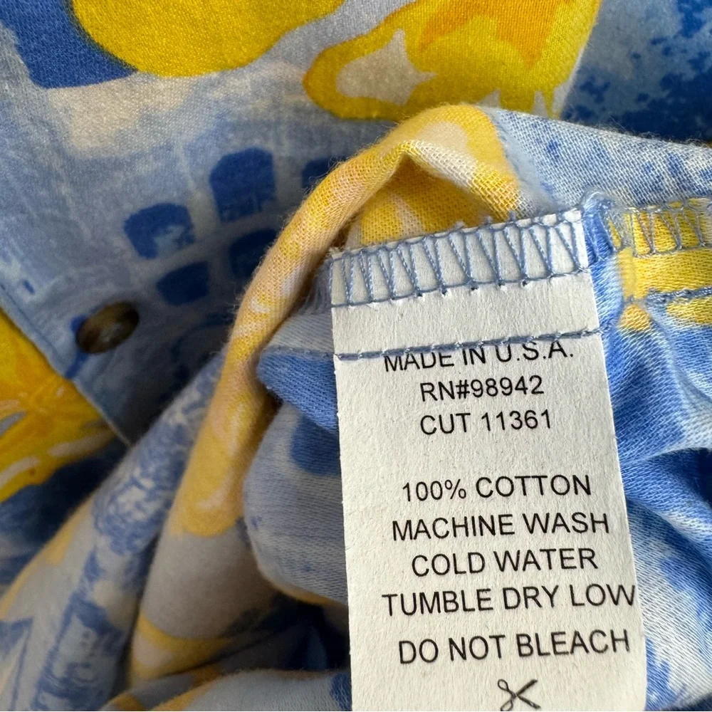 Social Awareness‎ UCLA Bruins Hawaiian Football Short Sleeve Button-Up XL #082